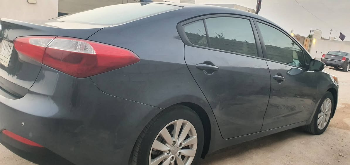 فورتي ١٤ فووول مواصفات 
حادثها جاملغ وبنيد 
السياره جاهزه 
السعر ٩٥
الناصريه مركز 
للإستفسار 
***********

