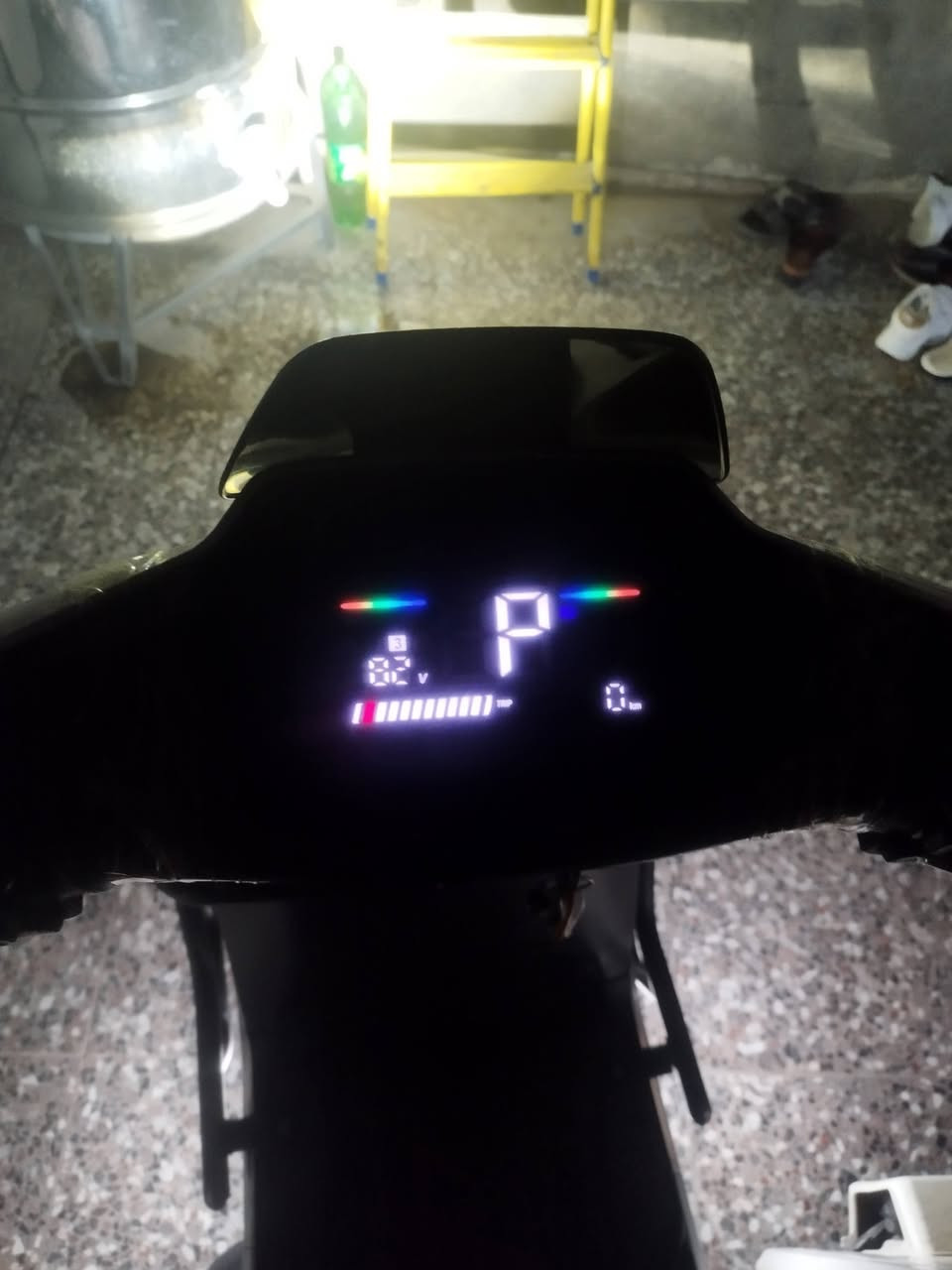 سكنس • ٢٠٠٠ واط • ٦ بطاريات