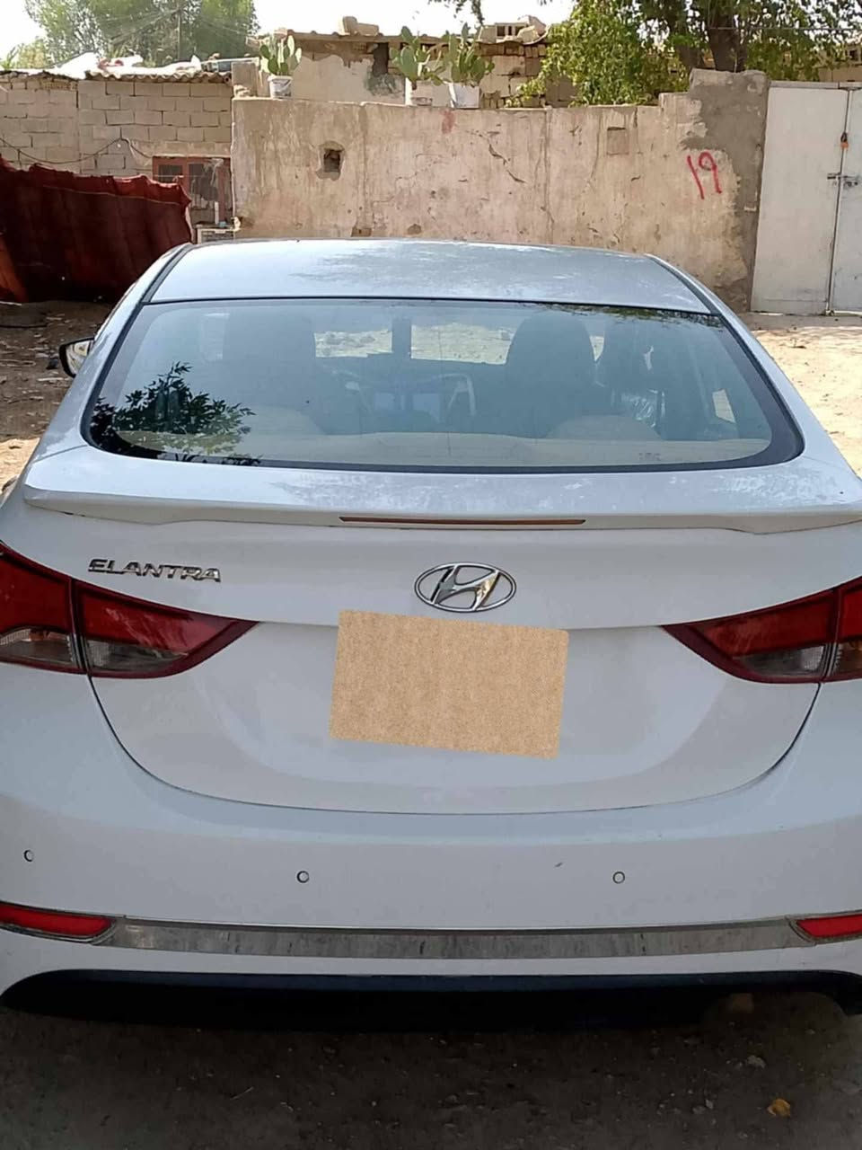 سلام عليكم
انترا 2015خليجي رقمها كربلاء سيارة جاهزة ما بيها نقص بنيد جاملغ وباب صبغ على البارد السعر بشدة وبيها مجال 

العنوان// الكوت الفلاحية

رقم الهاتف//***********
