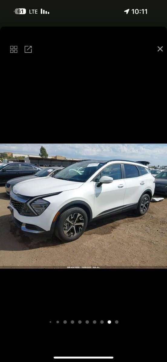 � كيا سبورتاج 2024 Hybrid – EX 🔥

📅 موديل 2024
⚡ هايبرد
💎 فئة EX – فول مواصفات
📍 ماشية فقط 7 آلاف كم

✨ المواصفات:

* محرك 1.6 تيربو هايبرد
* قير أوتوماتيك
* دفع رباعي AWD
* سقف بانوراما
* داخلية جلد
* مقاعد أمامية كهربائية
* تدفئة المقاعد
* تدفئة المقود
* شاشات رقمية
* شاشة وسطية كبيرة
* Apple CarPlay & Android Auto
* كاميرا خلفية
* كاميرات محيطية 360°
* حساسات أمامية وخلفية
* Blind Spot
* مثبت سرعة متكيف
* Lane Keep Assist
* تحذير مغادرة المسار
* تحذير الاصطدام الأمامي
* فرملة طوارئ أوتوماتيكية
* تشغيل بصمة
* دخول ذكي
* Push Start
* شحن لاسلكي
* باب خلفي كهربائي
* إضاءة LED
* جنوط رياضية
* تكييف أوتوماتيك
* أنظمة أمان ومساعدة قيادة متقدمة

🔥 سبورتاج هايبرد EX — فول مواصفات، نظيفة جداً، ماشية 7 آلاف فقط
السعر 220
للاستفسار ***********

نص مكتوب في الصور:
- 61 LTE 10:11 000-43410288 - 10/09/2025 - IAA Inc.
- 61 LTE 10:12 000-43410288 - 10/09/2023 - IAA Inc.
- 61 LTE 10:12 000-43410289 - 10/09/2023 - IAA Inc.
- 61 LTE  10:12
- 000-43410288-10/09/2025 - IAA Inc.
- 61 LTE 10:11 000-43410288-10/09/2025-IAA Inc.