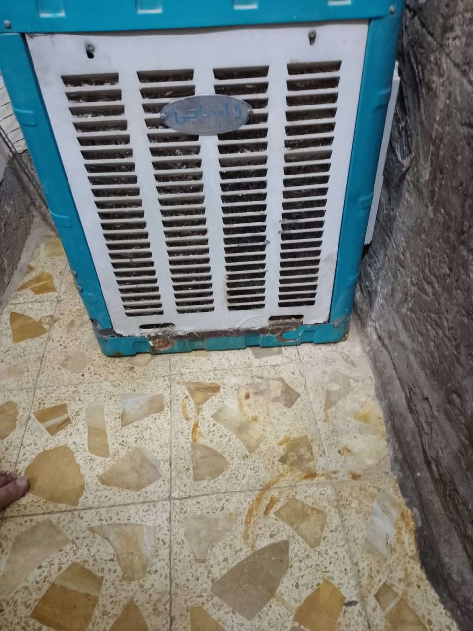 السلام عليكم هاي تدفئه للبيع شغاله  وهاذي موبرده     حجم   60 هم للبيع شغاله كلشي مابيهن سعرهن 60 وبيهن مجال مكان نجف كوفه موبايل ***********
