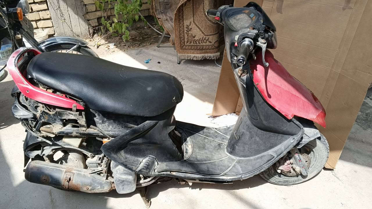 قيم واخذ
عطلها مكان البرغي العبار مال الدهن مسولك من جوة يرادله قالووز فقط رقمي ***********
