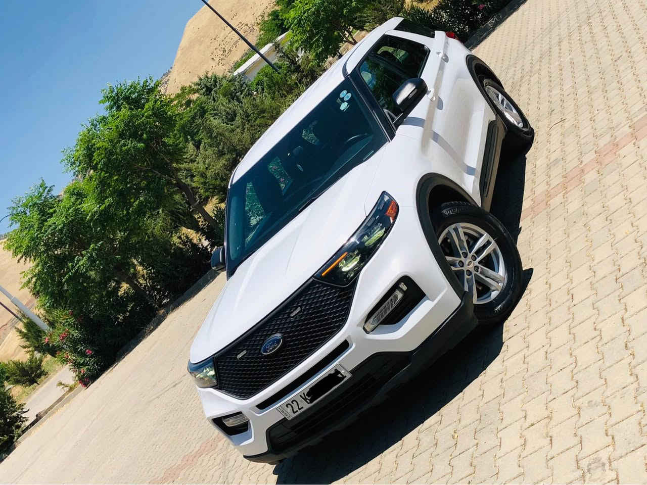 Ford Explorer Police 2021

نرخ. قفلي١٩٣ گةلاية 🔓

رةقةم شاسي 1FM5K8AC1MGC01583

فورد ئيكسپلوةر پوليسي فيدراڵي V6 3.0 twin turbo 400hp 563 n.m 🚀 رةنگي سپي بێ بوًياخ يةك دةرگاي گوراوة بة بيلاد بێ بوًياخ بيً ناو گرتن ئةرباگ بةس شان تةقيوة دانراوةتةوة سونةرةكةم داناوة پيش و دواي كةپسة گيًر و مةكينة و تةبريد و تةحويل بة شةرت سةنةوي تازةية ٢٠٢٨ كامل مةسرةف كراوة و زوًر تون و تولًة مواسةفاتي دةبل ئةكسلة و 3 ريز كوشن سياحي و كوشن كارةباية و بريك بةسمةية و ئاويًنة كارةباية و سوكان ڤوليوم و تةحديد سورعةية و شاشة و كاميًرةية و كونسولي بوً بةسراوة و لايت و بةگلايت و بلاجكتور ليد و ئوتوية و گاعي تيًگيراوة و ويلي XLT بوً بةسراوة تايةي لوكي بوً بةسراوة و هوًكة 83.000 كيلو مةتر روشتوة.

 لة سليًمانيم جوابي كوًمينت نايةمةوة ***********

السلام عليكم ورحمة الله وبركاته
‏‎ لـلـبـيع 

السعر. قفل ١٩٣ ورقة 🔒

رقم شاصي 1FM5K8AC1MGC01583

فورد اكسبلور بوليسي فدرالي 2021 لون ابيض السيارة 7 راكب كشن سياحي
محرك V6 توين توربو 400 حصان 
مواصفات شاشة كامرا بريك بصمة كشن كهربائية ‎و تحكم ستيرن جهتين ‎تحديد سرعه
نظام الدفع 4WD ويل كب XLT تايرات جديد بلاجكتور السيارة حيل نضيفة جاهزة 
مابيها اي نقص بشرط كير محرك تبريد كله بشرط ماشية ٨٣.٠٠٠ الف كيلو 
السيارة بدون صبغ بجم كبس 
باب واحد تبديل شركة بدون صبغ بدون دواخل سونر موجود
ايرباك بس البردة راجع سيستم

مكاني سليمانية 
ملاحظة السيارة هزة فحص رقم سنوية جديد ٢٠٢٨ رقم اربيل 
سنوية بسمي 

رقم صاحب السيارة 
*********** السليمانية, العراق
