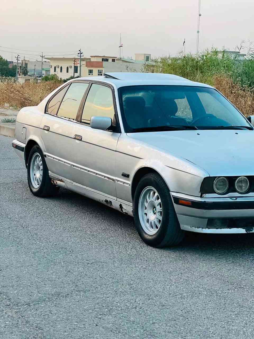 BMW للبيع
موديل 1994 السيارة باسمي
محرك وكير شرط السيارة ينرادلها حداديه وصبغ السعر 30 وبيها مجال ولمعرفة باقي التفاصيل اتصل ع الرقم 
***********
