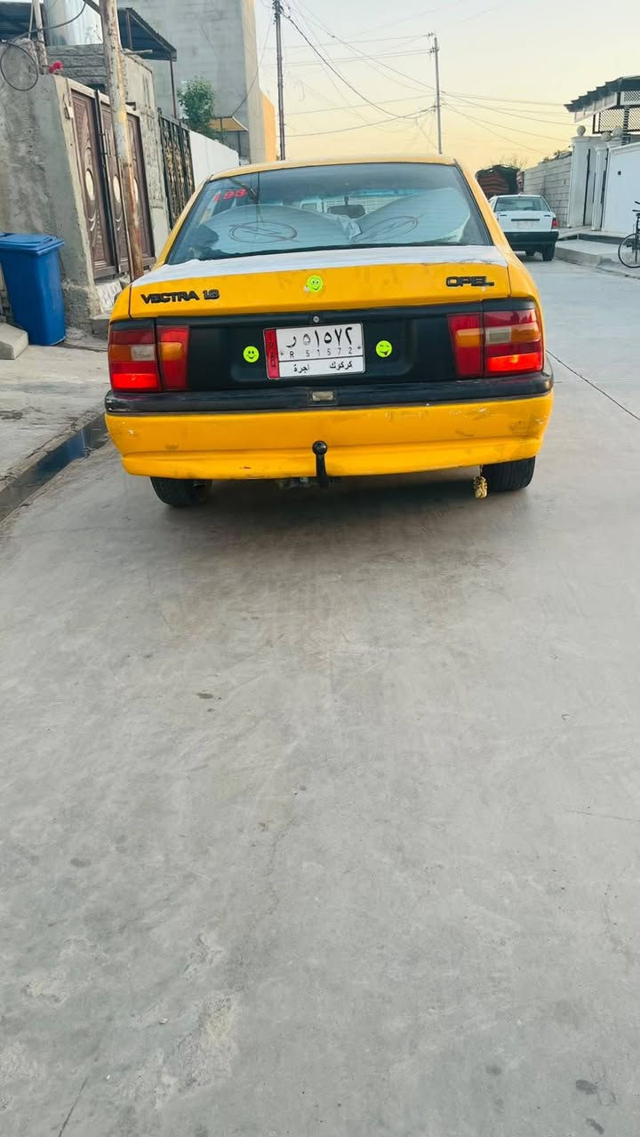 اوبل فكترا للبيع تكسي موديل 93 محرك 18 شرطه الوكاله والتحويل نقابه مصفره دفتر بنزين سياره حلوه السعر 25 وبيها مجال مكاني كركوك حزيران الشراي يتصل على هذا الرقم***********

