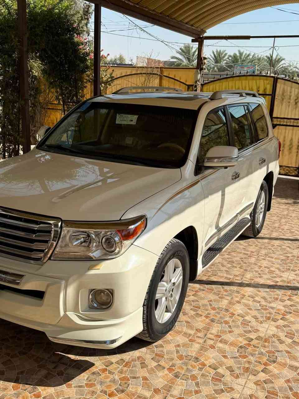 السلام عليكم لأندكروز موديل 2015
محرك4600 V8
رقم بغداد بسمي تحويل ثاني يوم  
مكفوله كفاله عامه من صبغ والتبديل والفتح
فول مواصفات
بصمه تشغيل
بصمه أبواب
أشارت ترحيب
تشغيل عن بعد
مري شفط
فتحه سلايت
كشنات جلد اصلي
كشن كهرباء 
جام تصعيد تنزيل عل ريمونت
8 ايرباك
3قطع تبريد
ثلاجه
مري قلاب
كامره
شاشه امامبه
حساس أمامي
حساس خلفي
وباقي مواصفات المعروفه
ماشيه 95 الف حقيقي
السعر 36500 يعني 3شدات 65ورقه
 بيها مجال
للإستفسار اتصل
***********
مكان السياره بابل حله
