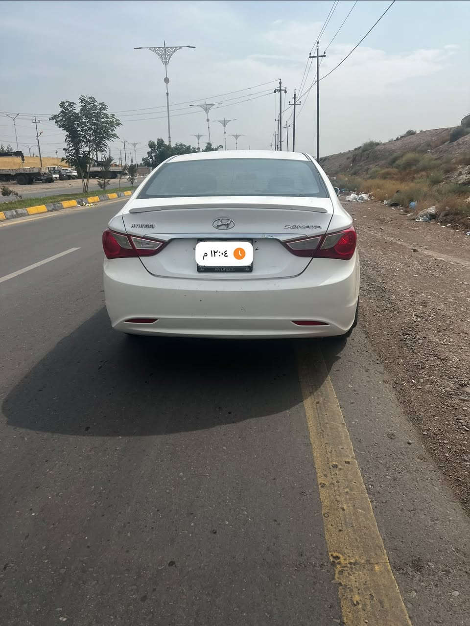 سلام عليكم سوناته البيع مديل ٢٠١١خليجيه
سياره جاهزه محرك كير تبريد حداديه زينه 
شاشه قطعتين تبريد 
رقم بغداد سنويه جديده 
بيهه صبق ثلث قطع فقط بدون دواخل 
السعر ١٠٣وبيهه شويه مجال سياره مال جناي
العنوان صلاح الدين قضاء بلد شارع سيد محمد 

‭***********‬

نص مكتوب في الصور:
- ١٢:٠٣ م
- ١٢:٠٤ م