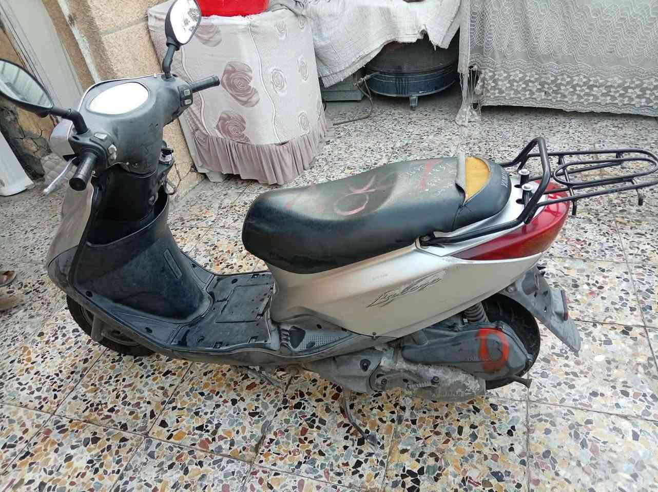 سلام عليكم دراجه جديد مال رمبه ماصارله شهر من نزلت من رمبه دراجه مابيه اي نقص دراجه رايده 850 المكان حي سلام قرب الكمالية ‪***********
