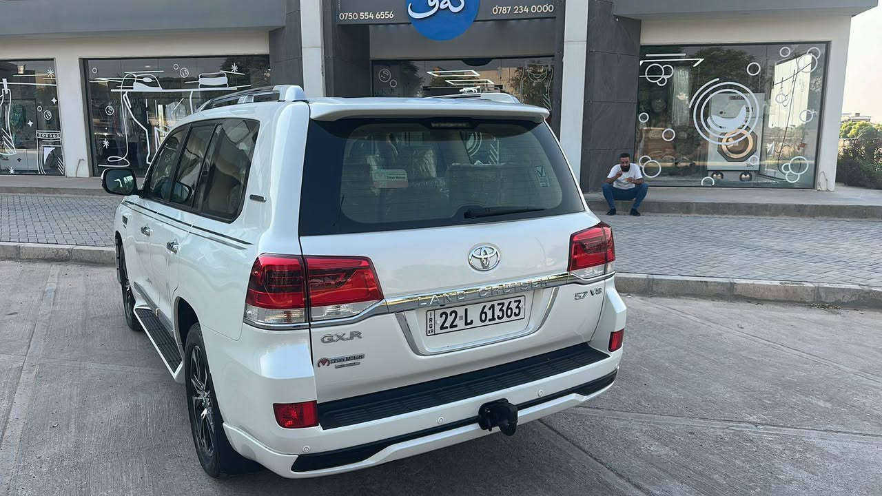 لاندكروز 2018كفاله عامه السياره ساز فوال مواصفات محرك 8/4600 بسمي جديدبمعنه الكلمه ماشيه 120مكاني ابوغريب أو الفلوجه 
***********
