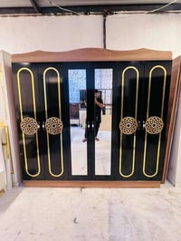 ٥ قطع • نظيفة • غرفه اخشاب