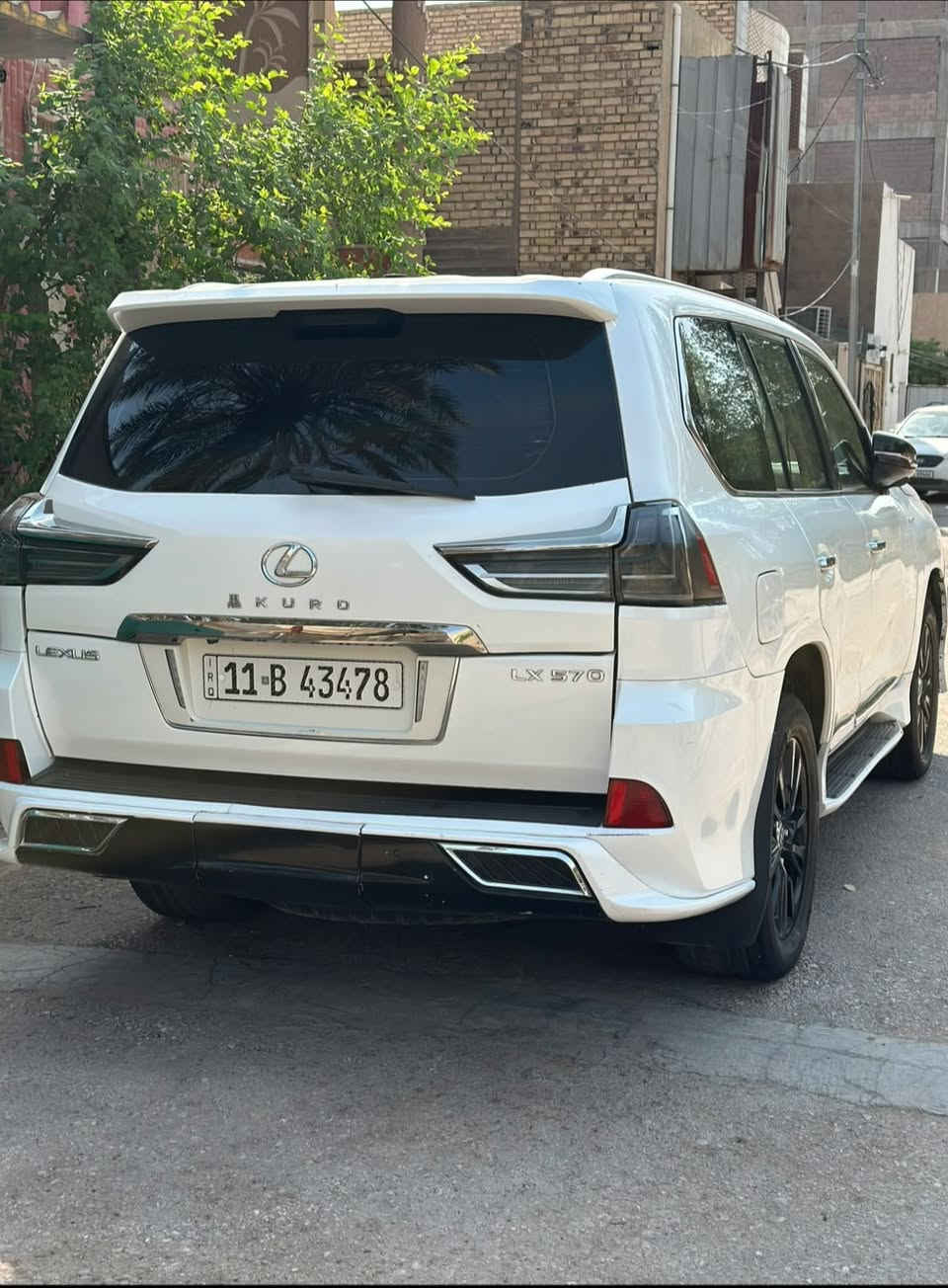 لكزس LX570 • ٢٠١١ • رقم بغداد دولي