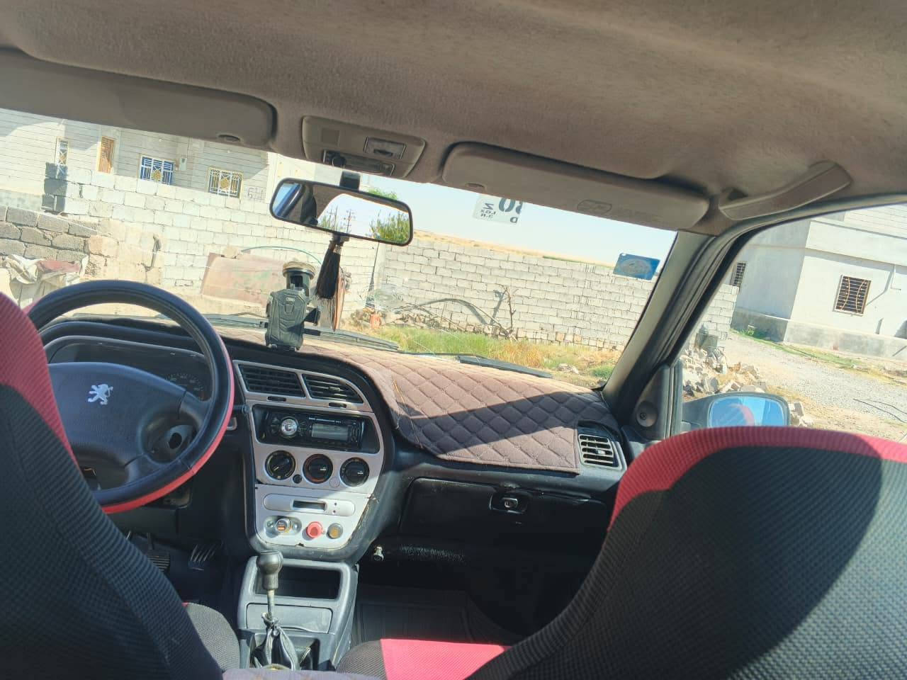 السلام عليكم 
بيجو حره  للبيع 306موديل 2001 رقم انكليزي صلاح الدين بسمي محرك كير شرط طخم تاير امامي جديد صدر جديد  السعر45و بي مجال  للاستفسار الاتصال على الرقم ***********
