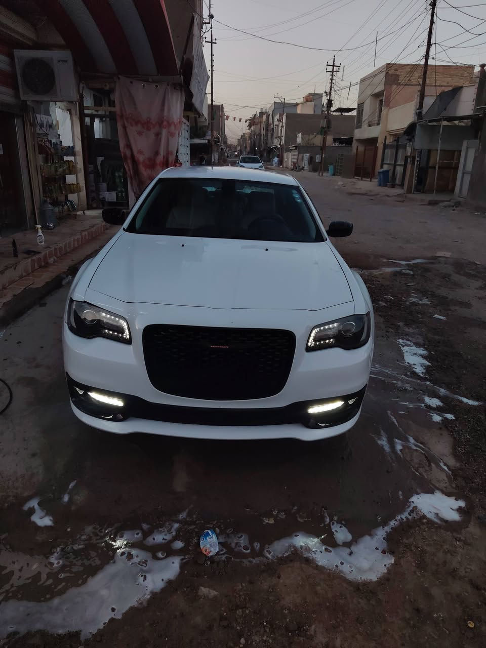 اسلام عليكم شباب اوباما ١٧ رقم دهوك بسمي بيه باب وجاملغ  وربع باب الخلف السايق سفحت السايق السارة خير من الله مال جناي من الدوام للبيت ماشية ١١٧ مكينه وكير وصدر جديد تبريد ثلج الداخل جلد بيجي تتفئه شاشه اندرويد تخم تاير تايلندي ويل ١٨ لايت زنون الاستفسار أكثر اتصل على الرقم *********** السعر ١٦٠ وبيه مجال بصيط
