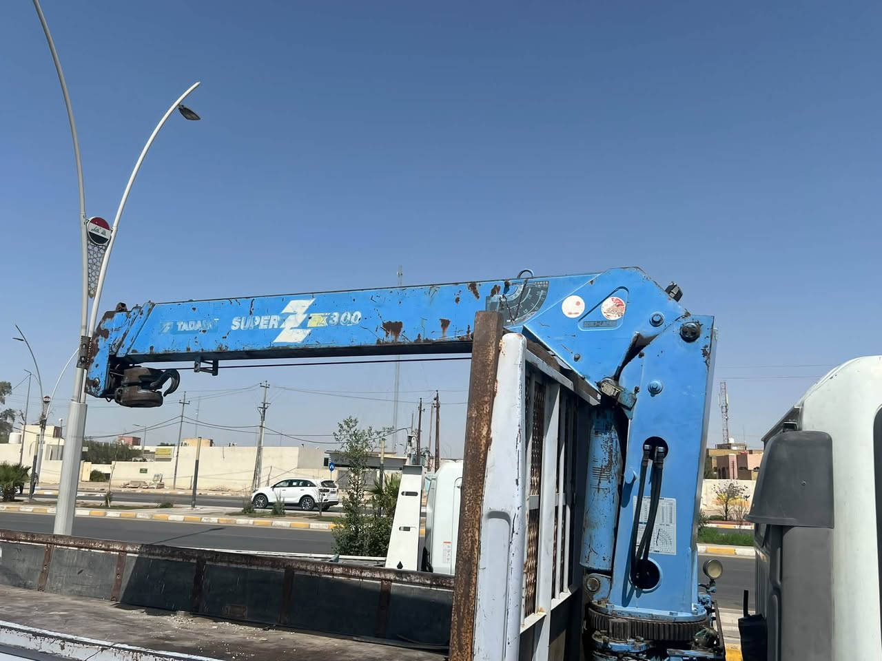 السلام عليكم البيع هينو انكر ام شفه كرين سلايتين مكفول موديل 2001مسجله كرين رقم واسط بسمي نكليزي طول البدي 5ونص عنوان الناصريه ***********
