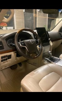 لاندكروز 2021فول مواصفات للاخير ماشيه ٧٠ الف مكينه 6سلندر مكفوله كفاله...