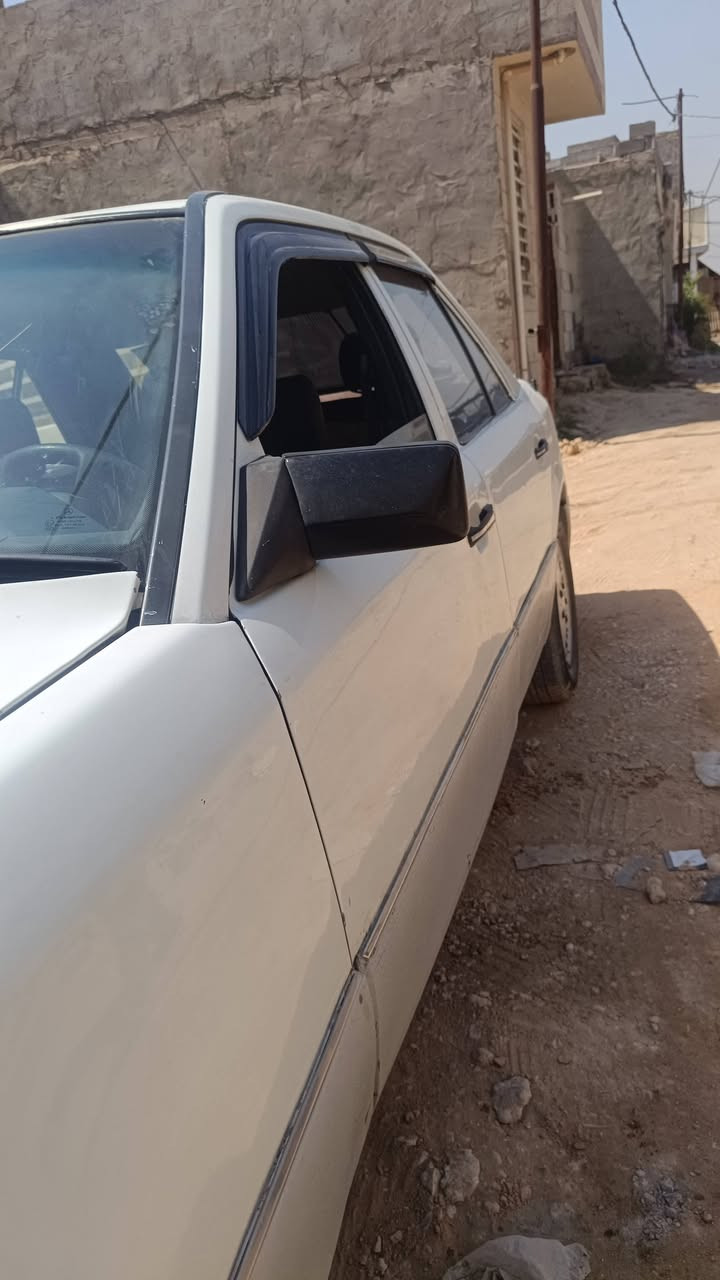 السلام عليكم دب 300مكينه ونجي 2500جازه ماعده المكينه بيه صوت كلش قليل  السعر تم تنزيل السعر مستعجل عله بيعته 32 مكاني كربلاء غرفه جديده كهربائيات كله شغاله ***********
