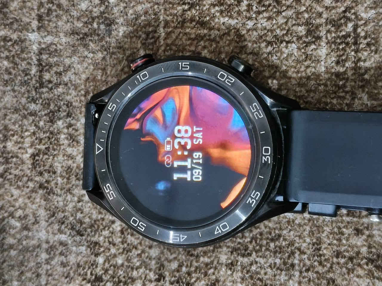 السلام عليكم ساعه ذكيه  Huawei Watch GT بيها مميزات هواي تربط على الجهاز اتصال وغيرها من الميزات بسعر ٧٥ مكاني بغداد كاظميه للتواصل ***********
