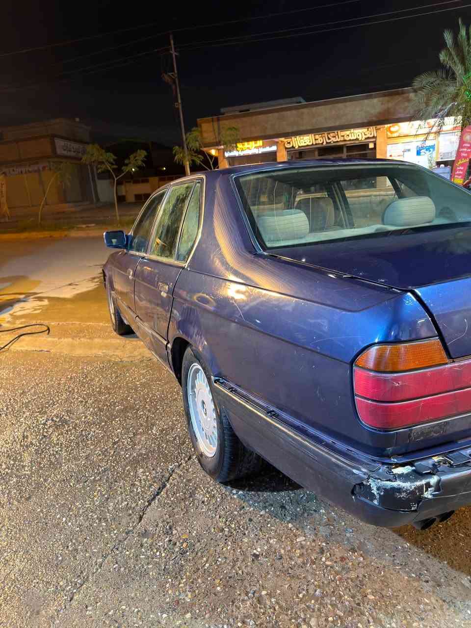 🚘 للبيع سيارة BMW 730i
📅 الموديل: 1992

🔹 السيارة مطوزية فقط.
🔹 بيها هزّة، وماشي معامل مال رقم.
🔹 المحرك والگير شرط.
🔹 فول مواصفات، منها:

* قطعتين تبريد.
* فتحة سقف.
* ومواصفات إضافية.

📞 للاستفسار:
***********
