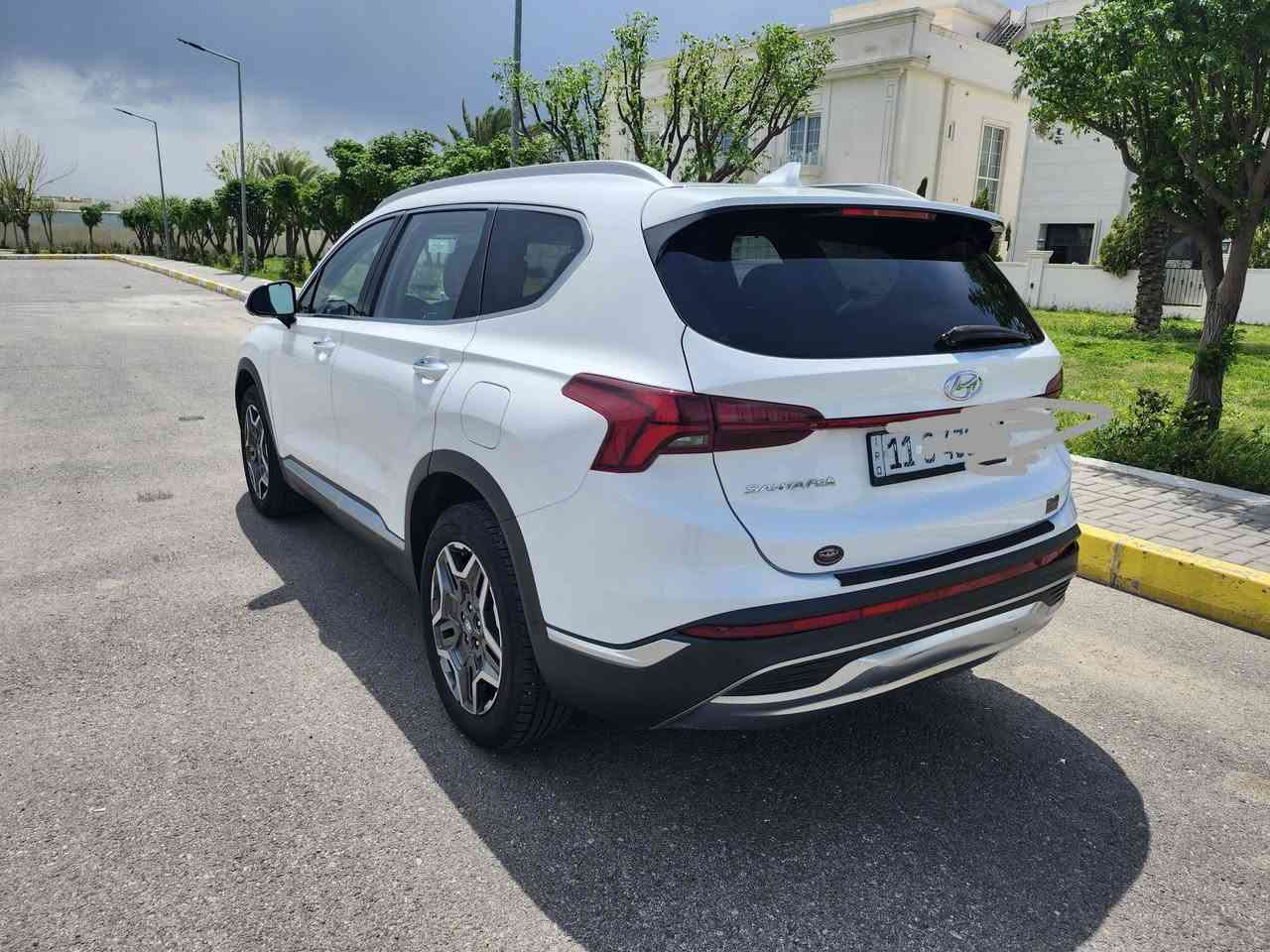 Ssnta fe 2021 hybrid سنتافي ٢٠٢١ هابيرد
واردد امريكي اعلى فئة بالمواصفات السيارة بيها قطة صيغ البنيد وشوية بالجاملغ الأمامي مثل ما موضح بالسونار .

سعة المحرك: 1.6 hybrid

الرقم بغداد والسيارة في اربيل باسمي وجاهزة للتحويل 

السعر 170 ورقة
الاتصال : ***********
