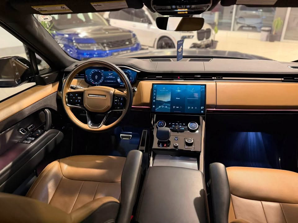 سعر جدا مناسب🔥🔥
السلام عليكم
للبيع Range rover sport p400
موديل2023  ضمان دولي كلين 
فول مواصفات داينمك ٦ سلندر كشنات كهرباء وميموري وتدفئة وتبريد ولايتات adaptive وجكات وبانوراما و٤ كامرات ٣٦٠ درجة ودوسات كهرباء وحساسات ورادار امامي وخلفي ونقط عمياء وقيادة إلية وصندوك كهرباء وداخل جملي بلاد وبعد كلش هوايه مواصفات 

🚨السياره وارد امريكي وكلين تايتل مكفولة من كلشي 
گير ومكينه وحداديه بشرط وتخم تاير جديد عليها 
 🚨ومرقمة وجاهزة ومغلفة ppf مات وبيهة كتاب تضليل من مديرية المرور 
السعر :765 $ ورقة
العنوان : السليمانية المعارض الجديدة معرض (الجاف)
للأستفسار:*********** كاوه جمال 
او واتساب نفس الرقم
