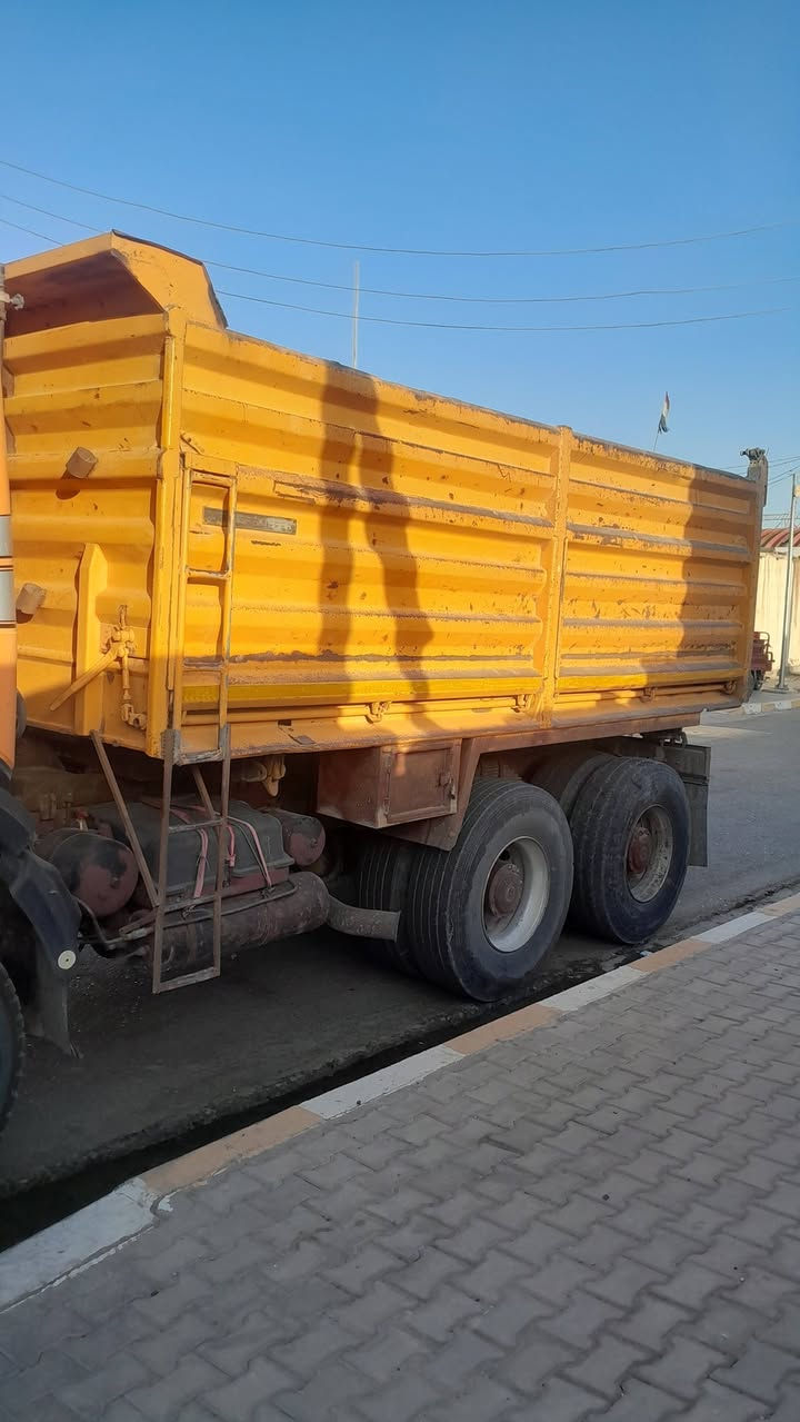 بدي البي للبيع طول 5 أمتار بدي جديد السعر ٢٧ ورق وبي مجال الاتصال ***********

