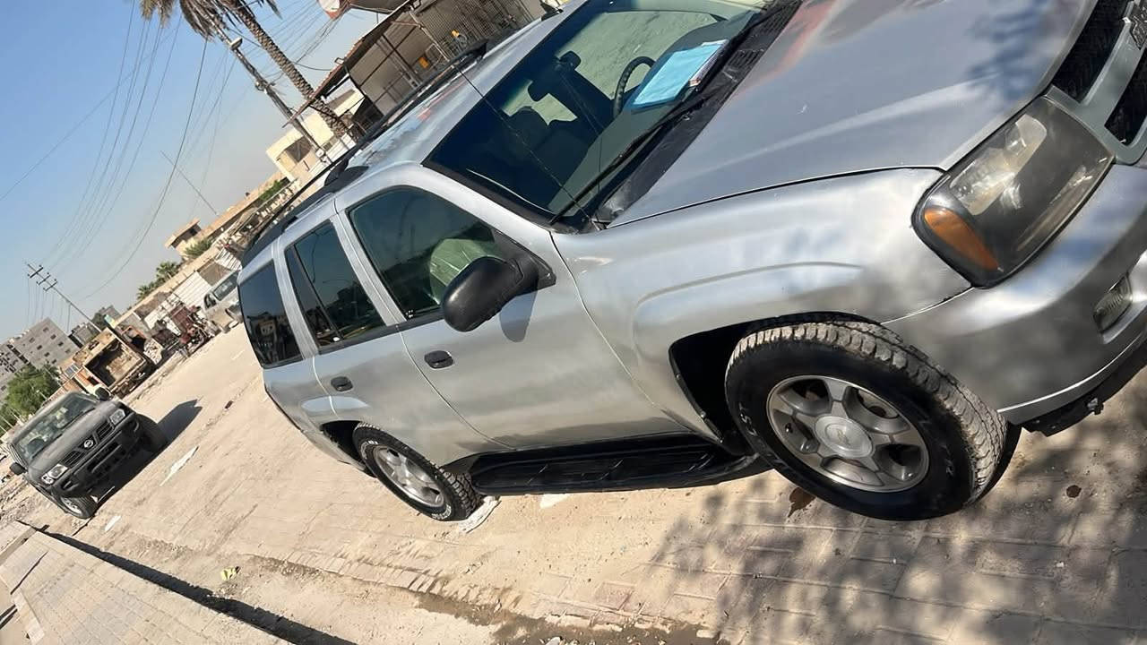 شوفرليت بلايزر 
2007  وجة تاهو 
صبغ حزام 
كير مكينة كفالة 
صدر دبلات ادامة كلة جديد 
غرفة جديدة بل الكامل 
كهرباىيات كلة شغال 
تبريد ثلج قطعتين 
رقم بغداد جديد ‭***********‬
85بيه مجال
