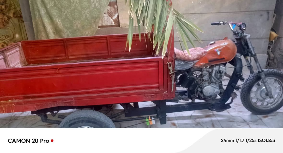 ستوته لبيع حلوه ونضيف ماعده بيه لحيم جوه لبدي بشاصي باجات تقويه بكاني ابو الخصيب سعرها 550 رجائن ب400ماتصير لحد يطبلي يكلي ب400

نص مكتوب في الصور:
- CAMON 20 Pro 24mm f/1.7 1/25s ISO1151
- CAMON 20 Pro │ 24mm f/1.7 1/25s ISO1353
- CAMON 20 Pro 24mm f/1.7 1/25s ISO1370
- CAMON 20 Pro • 24mm f/1.7 1/25s ISO1353
- CAMON 20 Pro 24mm f/1.7 1/25s ISO1155