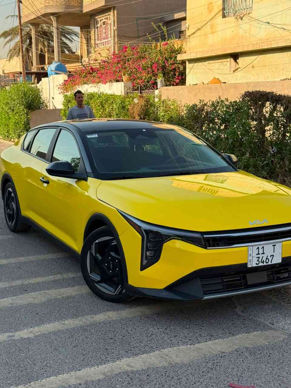 السلام عليكم  
كي فور  K4
موديل 2025
وارد امريكي حادث جاملغ وبنيد تبد
الون اصفر غير محد 
مواصفات السيارة EX
تحكم أربعة جهات 
شاشه لمس متصله 
كامرة خلفية  
رادار امامي رادر خلفي توقف ذاتي  
هند بريك دكمه 
بصمة  + تشغيل عن بعد صندوق  ذكي 
نظام  ترحيب
انظمه قيادة 
تحديد مسار 
لايت عدسات 
لد مامي  خلفي  
محرك 2000
ماشيه 26
مرقم بغداد باسمي 
 للتصال على رقم ***********
مكان بغداد جسر ديالى القديم
