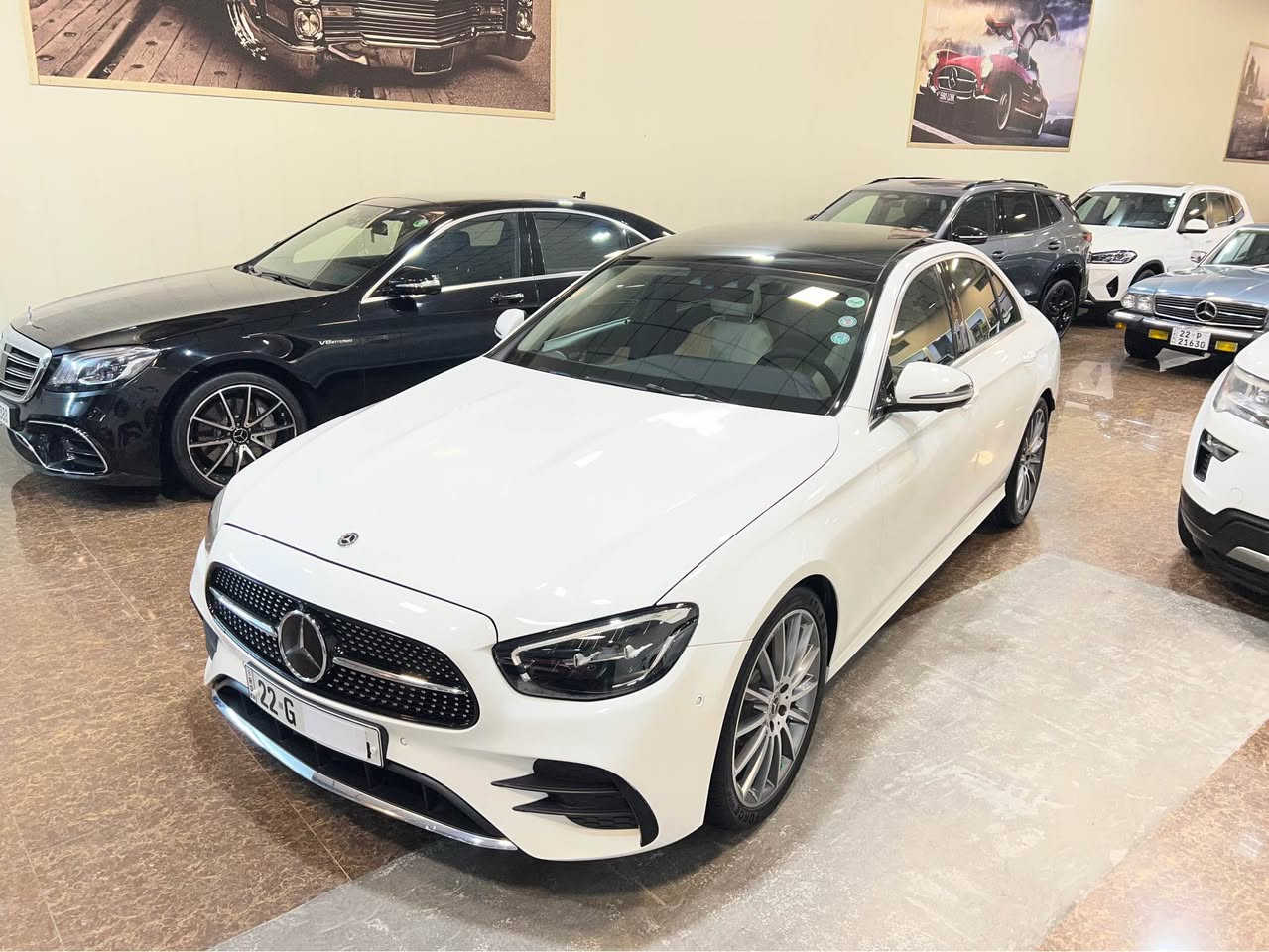 مرسيدس E200 AMG • ٢٠٢٢ • ٤١٠٠٠ كم