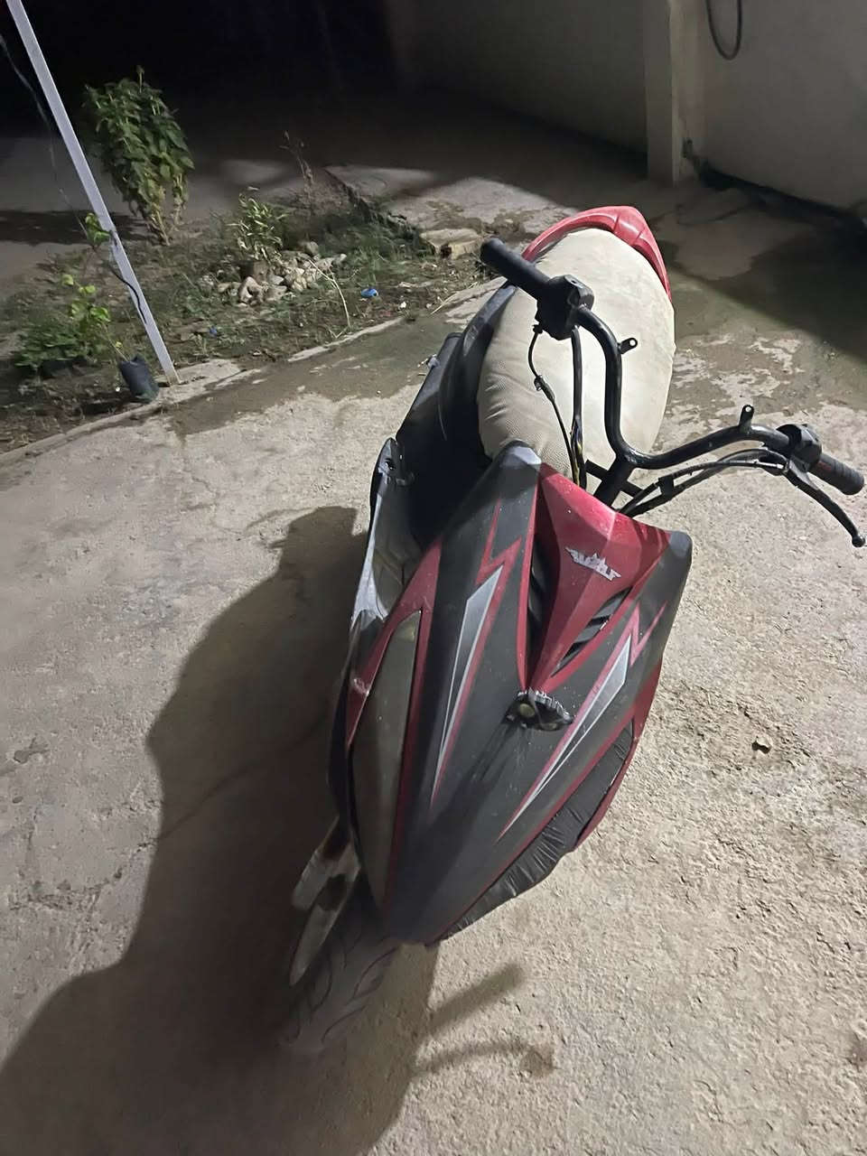 السعر ١٥٠ الف وبيها مجال العنوان الرحمة    ***********
