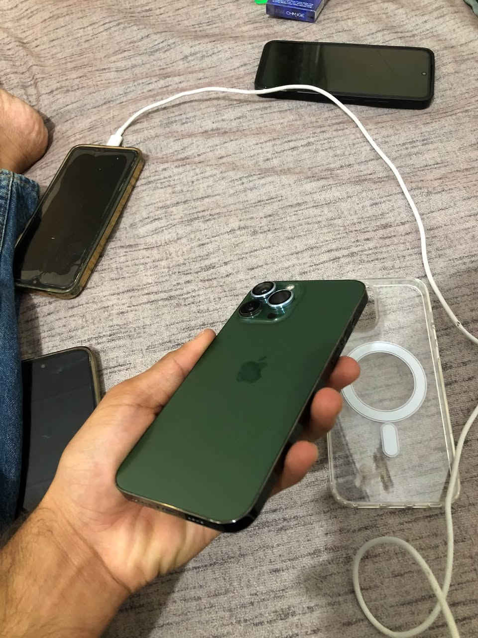 ايفون 13 برو ماكس • شاشة بي فطر • ٢٥٦