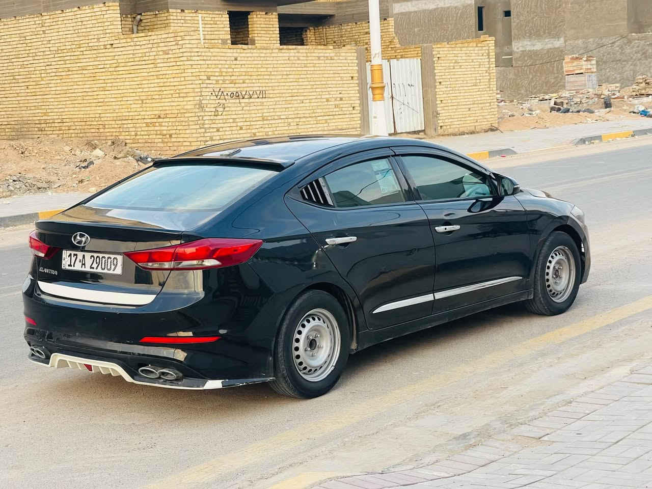 السلام عليكم للبيع النترا ٢٠١٧ امريكي حادث خفيف بنيد مبدل وجامل مصبوغ بدون ضربة عابرة محرك ٢٠٠٠درش السيارة جاهزة مكينه ما مفتوحة وكير وتبريد السيارة بسمي رقم جديد وسنوية جديدة السعر ٩٨ وبيه مجال بسيط للاستفسار *********** المكان السماوة

