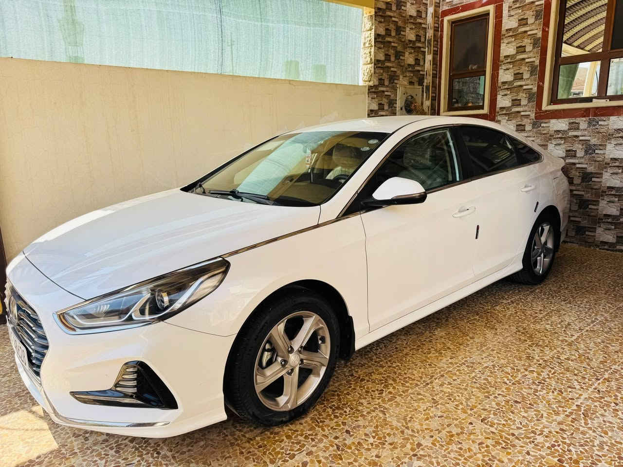 السلام عليكم عندي سونات رقم اربيل سوناتا موديل 2018 خليجي محرك 2400 دوش كلين رقم اربيل ماشيا 60 الف كيلو متر مكان سياره موصل ساحل الايسر سعر على اتصال 
*********** 
***********

