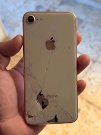 آيفون ٨ • ٦٤ • الخط واكف