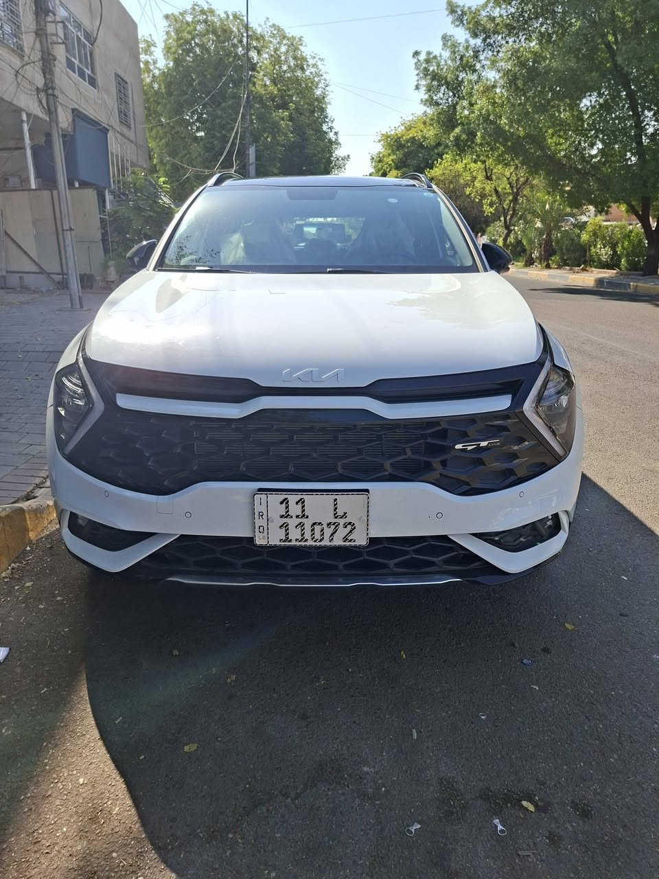 سلام عليكم
كيا سبورتج ..جي تي لاين اعلى فئة
العداد / ٣٤٠٠
كفالة عامة 
السعر ٣٧٢٥٠٠٠٠ عراقي
باسمي 
الرقم  بغداد
الهاتف ***********
