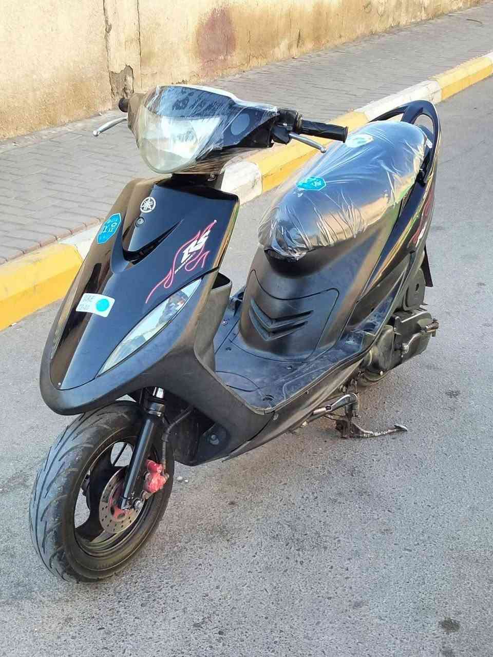 سلام عليكم دراجه ماكس عدله فول مكينه ما مفتوحه خير من الله كابريتر بلادي الدراجه ما بيه اي نقص وياه شغلات ضافيه قبل سبوع خذته من ولد صاحبي ما صاله 5شهر من نازله 
***********سعر 750بيه مجال دراجه نكره سلف فول مكاني بغداد ابو الجير

