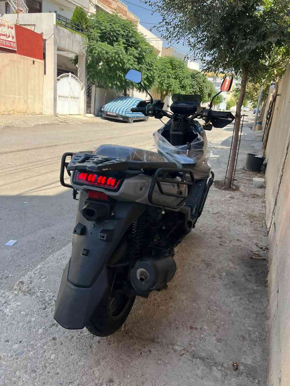 سلام عليكم اقرى التفاصيل
دراجة اباتشي مدرع 
محرك 150ss
لون مميز
لايت عالي ناصي اشاير 
دبل سويج
نظافة 99/100
سلف هندر نكرة وحدة
نقصها جاملغ امامي بس كفرات امامي تعبانه باقي بشرط
بكرجو قديم
*********** واتساب
