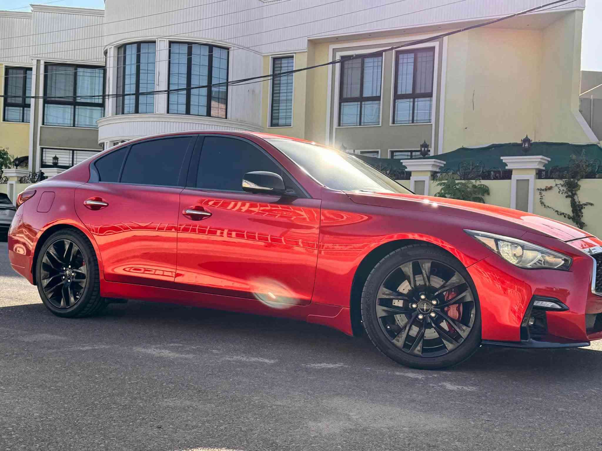 Q50 ريد سبورت • ٢٠٢١ • داخلية بيضا