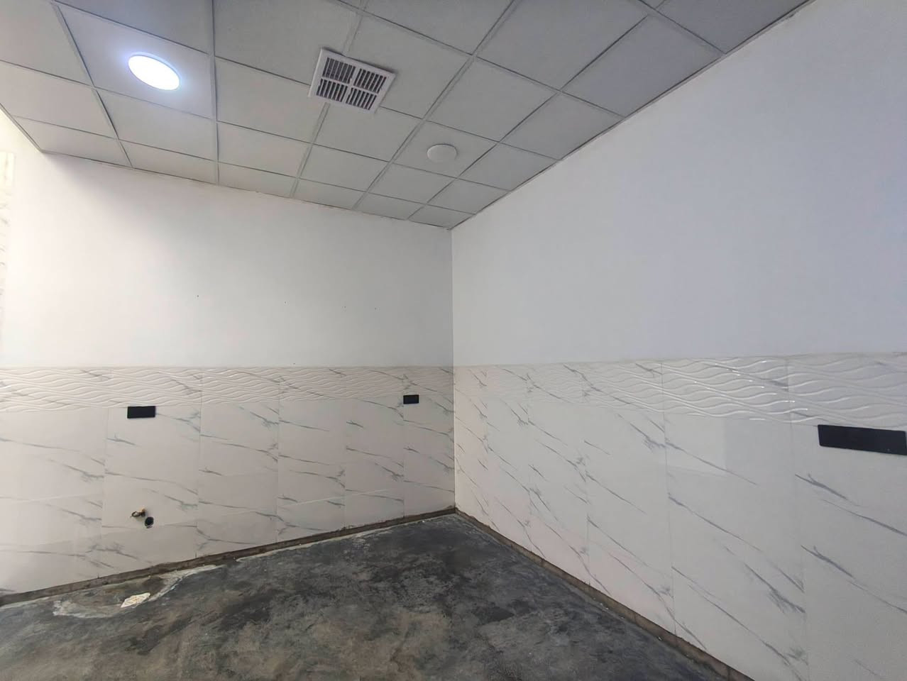 رقم الاعلان 2481
#دار للبيع 100م
صفر _مامسكون _zero
كركوك بنجاعلي قريب جامع برواداران
#مكونات (غرفة نوم مطبخ استقبال وصحيات وكراج سيارة)
نظام دكت 
فول خدمات
فرع عريض
فرع تبليط
ماي حلو بين يوم ويوم
قريب من مدرسة
#سعر 30 مليون وبي مجال
📲 *********** واتساب
📲 *********** واتساب
#مكتب_ازاد_للعقار

