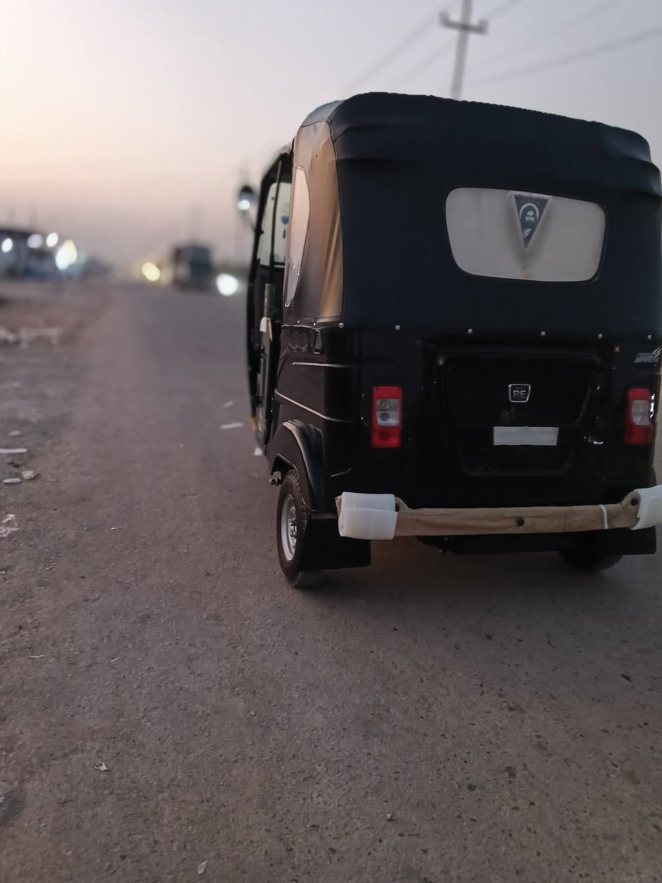 سلام عليكم تكتك لبيع موديل 24وراق صولي كفاله عامه ***********
