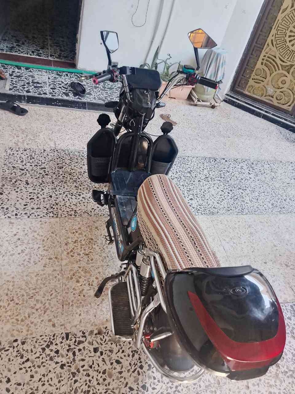 السلام عليكم دراجه جبلي فقط بطاريه واحده واقفه السعر 450 وبمجال ***********
