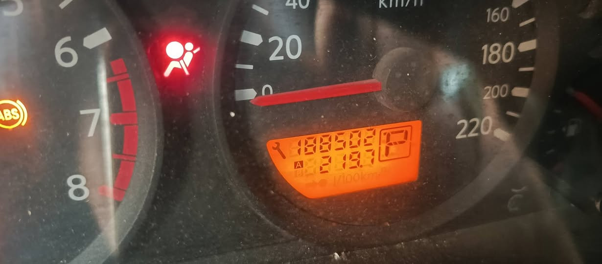 تحياتي الجميع بيكم نيفاره موديل 2008 نظيفه بسمي@ سنويه 28 مكان بغداد تبدل غراض يم سيف العوادي ***********
