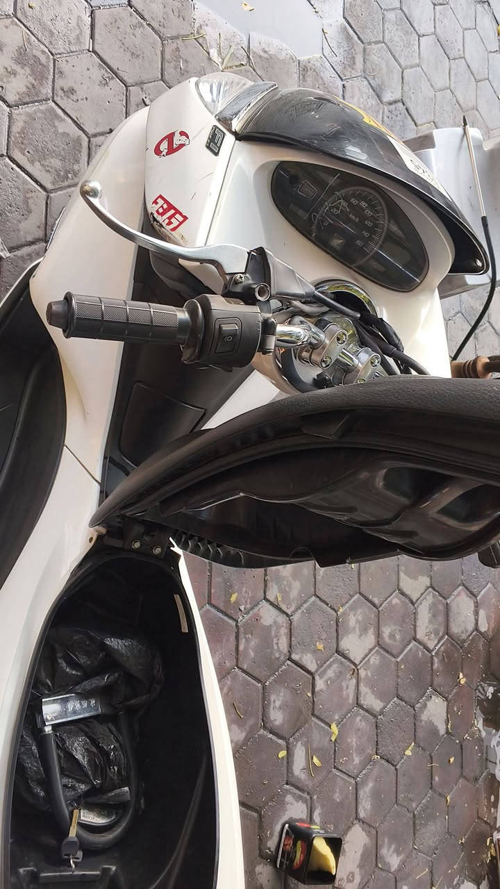 السلام عليكم دراجة pcx للبيع النظافة فول مكينية 125 جيل الأول مكاني بغداد
للاستفسار***********
