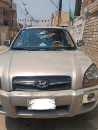 مكلف بالنشر سيارة هونداي توسان 2009 خليجي ماشية 150 الف سيارة خير من ا...