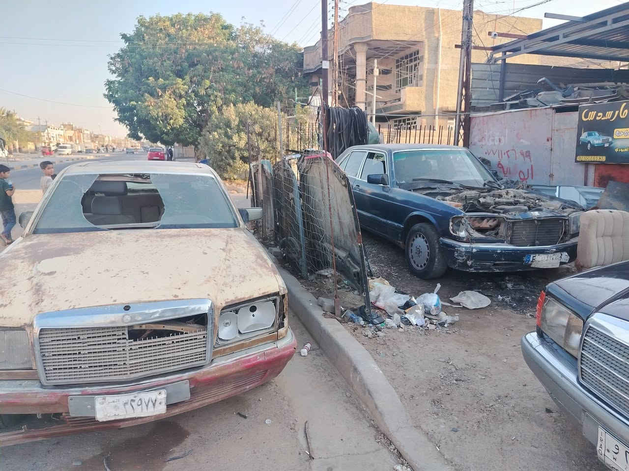 سلام عليكم
مارسدس تفصيخ
اي شي تحتاج حاضرين
مكينه وكير مكفولات
وحد فيفتي
وثاني بطه ٣٠٠٠
ثينهن شغالت

بغداد الحسينيه الراشديه تقاطع جريخي قرب جامع الإمام الحسين
***********
***********
