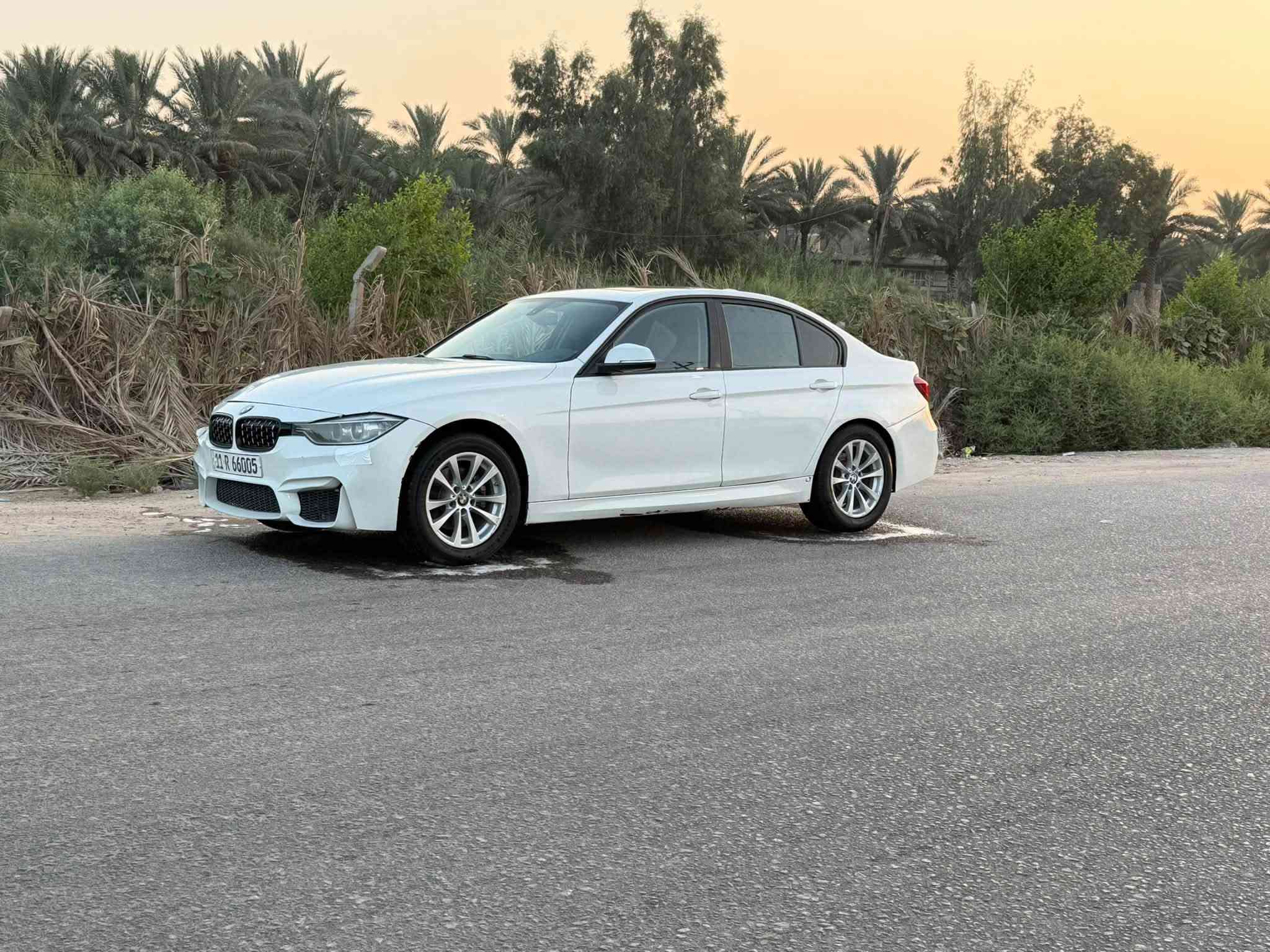 *يا الله*
*للبيع أو مراوس*
*بي ام دبليو 320i موديل 2017 - فول مواصفات الخير* مكينه 4 سلندر توين تيربو
*المواصفات:*
- *الكير + المكينة + الحدادة:* بالشرط
- *التخم تاير:* جديد
- *الداخل:* جديد كلش - كشنات جلد تدفئة + شاشة + كامرة + رادارات
- *الإضافات:* فتحة + سستم صوت + بصمة تشغيل + بصمة أبواب + ترحيب + إشاير بالمراية
- *التبريد:* قطعتين ثلج
- *اللايت:* LED + زنون
- *وهواي مواصفات بعد*
*حالة السيارة:*
- سيارة زيرو تراي
- كلشي شغال بيها
- بيها صبغ: بنيد + هلال خلفي + باب خلفي أثر طخة بسيطة كلش
- *الرقم:* بغداد إنكليزي - تحويل ثاني يوم
*السعر:* 135 ورقة $ وبيها شي قليل كلش
*المكان:* بابل - الحلة - أبو غرق
*للاستفسار:* ***********
