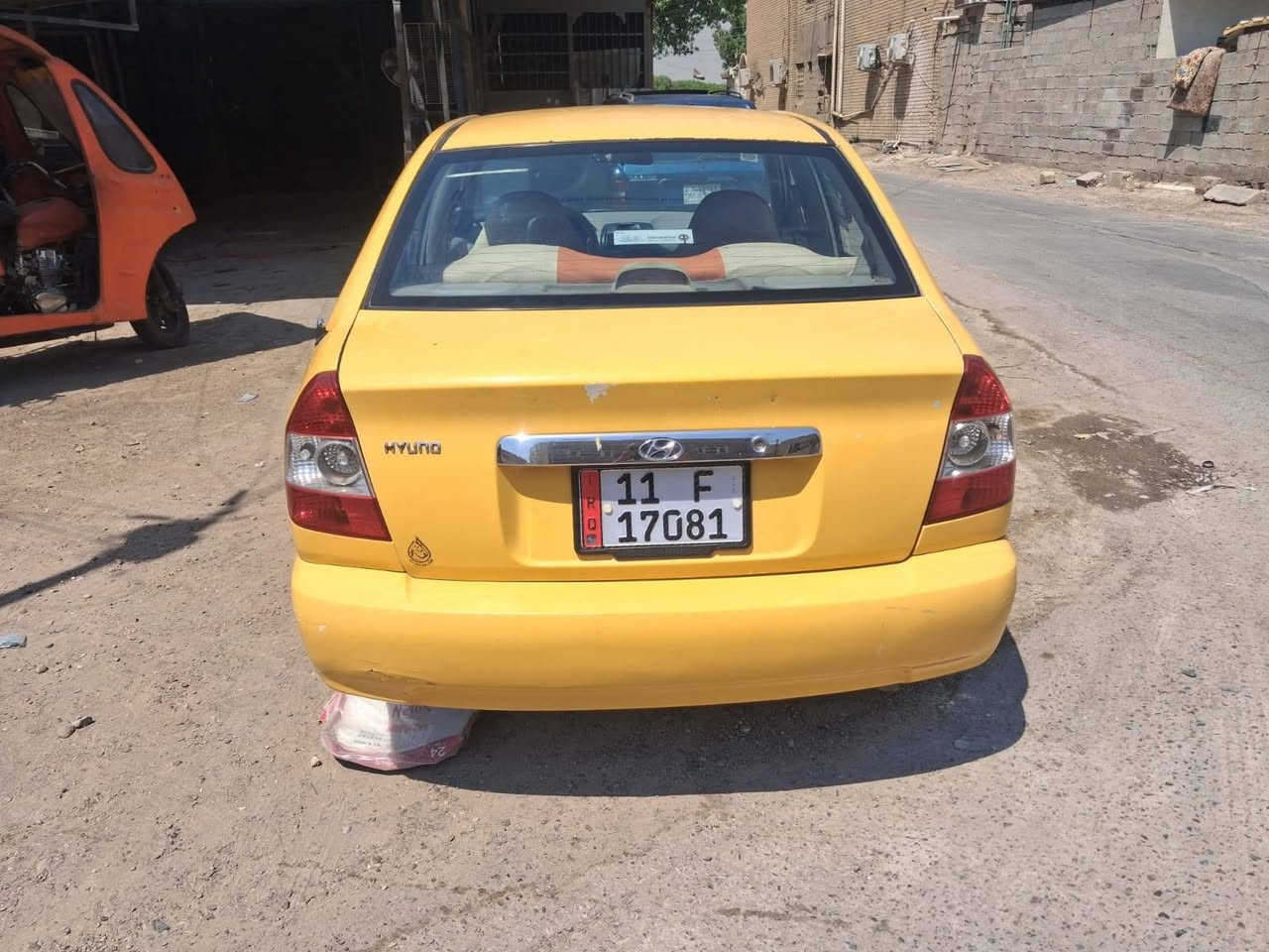 السلام عليكم هواندي فيرنه موديل ٢٠١٤ مال الشركه العامه للسيارات مكينه بيه خيط بخار كير تبريد صدر امامي وخلفي خير من الله بسمي سنويه ٢٠٣٠ رقم الجديد وبيه طخه جاملغ وبنبد والباقي كفاله السعر ٦٤ وبيه مجال رقم الهاتف *********** ابو هادي مكان السياره بغداد الزعفرانيه والشراي يجي ويدلل
