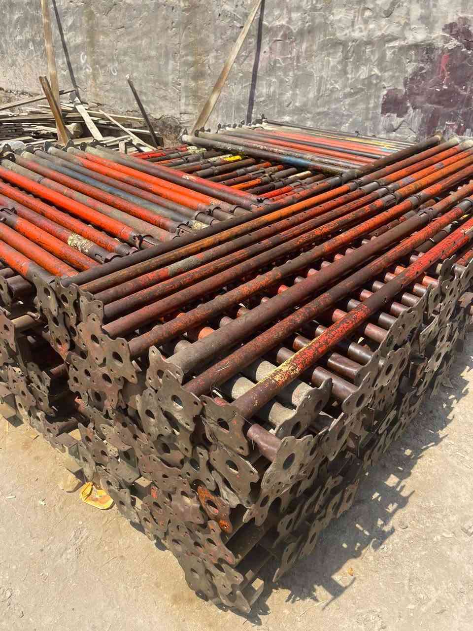 السلام عليكم جكات عجمان اربعة متر الاماراتي الاصلي العدد 400العنوان بابل سعر مناسب ***********
