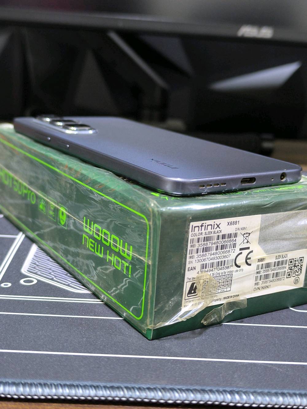 للبيع Infinix Hot 50 Pro 4G بحالة ممتازة ونظيف جداً، استخدام شخصي ومحافظ عليه.

🔹 RAM: 8GB 
🔹 Storage: 256GB
🔹 شاشة AMOLED 120Hz
🔹 بطارية 5000mAh
🔹 شحن سريع 33W
🔹 كاميرا رئيسية 50MP
🔹 بصمة داخل الشاشة
🔹 الجهاز شغال بالكامل وبدون أي مشاكل

📦 ويا الجهاز:

العلبة الأصلية
الشاحن الأصلي
الكيبل
السماعة
عدة كفرات مثل ما مبين بالصور

📱 الجهاز نظيف جداً وما بيه كسر أو ضرر واضح، والشاشة واللمس والكاميرات والشحن كلهن شغالات بصورة طبيعية.

💰 السعر: 180 الف
📍 المكان: بغداد - حي الخضراء 
📞 رقمي: *********** بغداد, العراق
