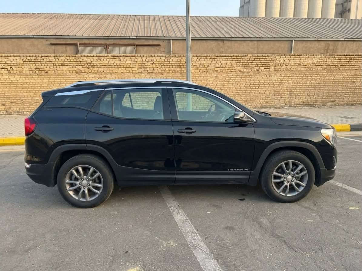 🔥 **للبيع GMC Terrain 2024 SLT – فل مواصفات** 🔥
🖤 **اللون:** أسود
📅 **الموديل:** 2024
🏷️ **الفئة:** SLT
⚙️ **المحرك:** 1500 تيربو
🛣️ **الممشى:** 45,000 كم
🔢 **الرقم:** أربيل
📍 **السيارة موجودة في:** واسط

✨ **المواصفات والتفاصيل:**
• محرك 1.5 Turbo
• فئة SLT
• لون أسود أنيق
• داخلية مرتبة ونظيفة
• استخدام شخصي
• السيارة حاضرة للفحص في أي مكان يختاره المشتري

⚠️ **ملاحظة بكل شفافية:**
السيارة بيها **صبغ بالبونيد والجاملغ**، وما أخفي أي معلومة عن المشتري، والفحص موجود.

💰 **السعر 173 ورقة**مكان كوت الانوار*********** متواجد ع فيس
